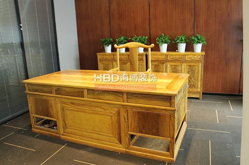 總經(jīng)理辦公室設(shè)計效果圖,辦公室裝修設(shè)計,廣州裝修公司.jpg 總經(jīng)理辦公室設(shè)計效果圖,辦公室裝修設(shè)計,廣州裝修公司.jpg