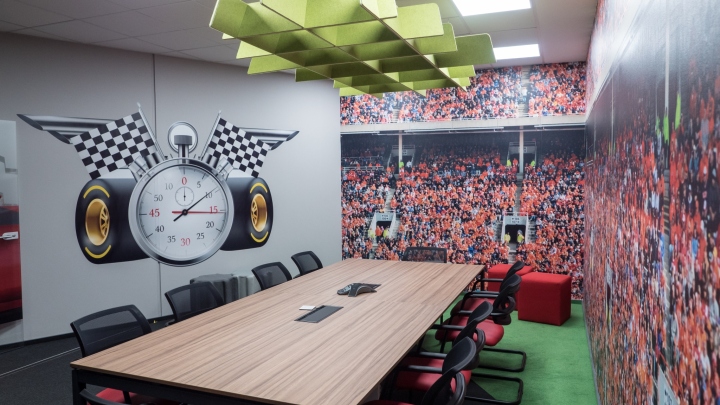 創(chuàng)意辦公室裝修,廣州裝修設計公司,海博裝飾.jpg 創(chuàng)意辦公室裝修,廣州裝修設計公司,海博裝飾.jpg