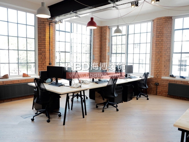 工業(yè)風(fēng)辦公室設(shè)計(jì),辦公室設(shè)計(jì)風(fēng)格,服飾公司辦公室設(shè)計(jì),海博裝飾.jpg 工業(yè)風(fēng)辦公室設(shè)計(jì),辦公室設(shè)計(jì)風(fēng)格,服飾公司辦公室設(shè)計(jì),海博裝飾.jpg