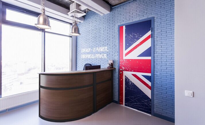 辦公室裝修設(shè)計(jì)風(fēng)格,街頭風(fēng)辦公室設(shè)計(jì),廣州裝修設(shè)計(jì)公司,海博裝飾.jpg 辦公室裝修設(shè)計(jì)風(fēng)格,街頭風(fēng)辦公室設(shè)計(jì),廣州裝修設(shè)計(jì)公司,海博裝飾.jpg