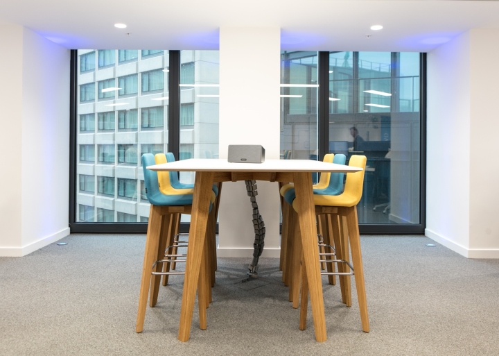 科技藍辦公室裝修,廣州辦公室裝修,辦公室設計,海博裝飾.jpg 科技藍辦公室裝修,廣州辦公室裝修,辦公室設計,海博裝飾.jpg