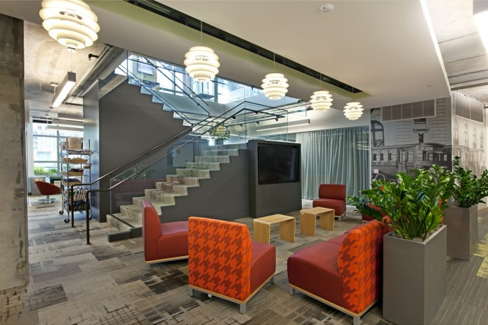 工業風辦公室設計,loft工業風設計,廣州裝飾公司,海博裝飾.jpg 工業風辦公室設計,loft工業風設計,廣州裝飾公司,海博裝飾.jpg