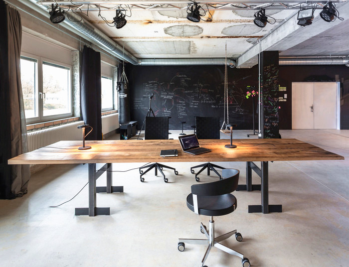 工業風辦公室裝修設計,廣州辦公室裝修,loft風格辦公室,海博裝飾.jpg 工業風辦公室裝修設計,廣州辦公室裝修,loft風格辦公室,海博裝飾.jpg