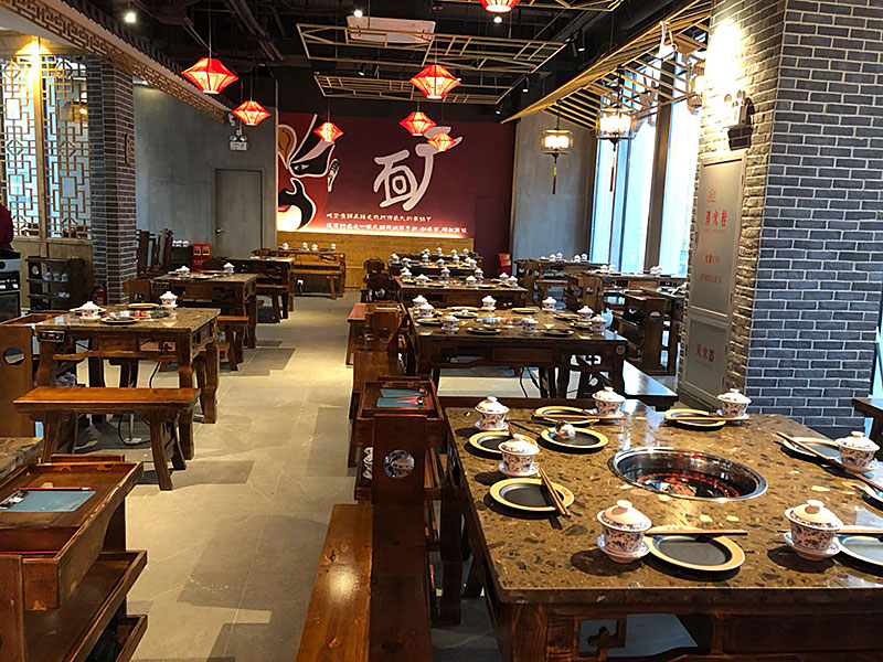 川味火鍋餐廳裝修設(shè)計,廣州裝飾公司,餐飲裝修,火鍋店裝修.jpg 川味火鍋餐廳裝修設(shè)計,廣州裝飾公司,餐飲裝修,火鍋店裝修.jpg
