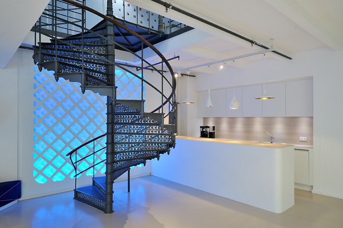 辦公室裝修風(fēng)格,廣州裝飾公司,冷色調(diào)辦公室設(shè)計(jì),海博裝飾.jpg 辦公室裝修風(fēng)格,廣州裝飾公司,冷色調(diào)辦公室設(shè)計(jì),海博裝飾.jpg