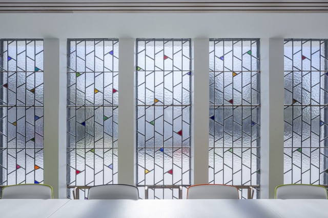 創(chuàng)意圖書館裝修設(shè)計(jì).jpg 創(chuàng)意圖書館裝修設(shè)計(jì).jpg