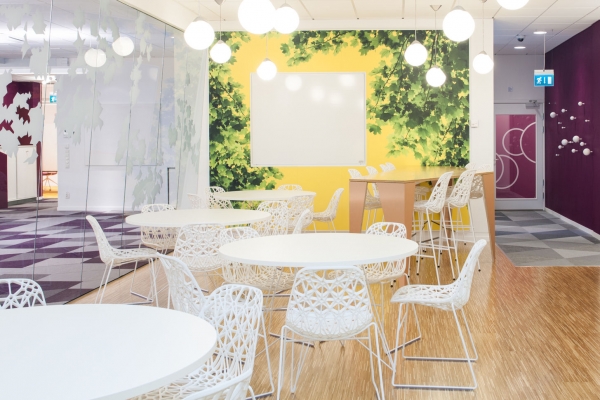 skype辦公室裝修設(shè)計.jpg skype辦公室裝修設(shè)計.jpg