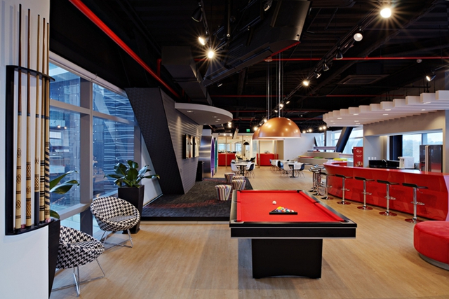 現(xiàn)代時尚辦公室裝修設計.jpg 現(xiàn)代時尚辦公室裝修設計.jpg