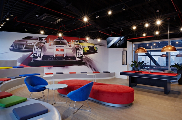 現(xiàn)代時尚辦公室裝修設計.jpg 現(xiàn)代時尚辦公室裝修設計.jpg