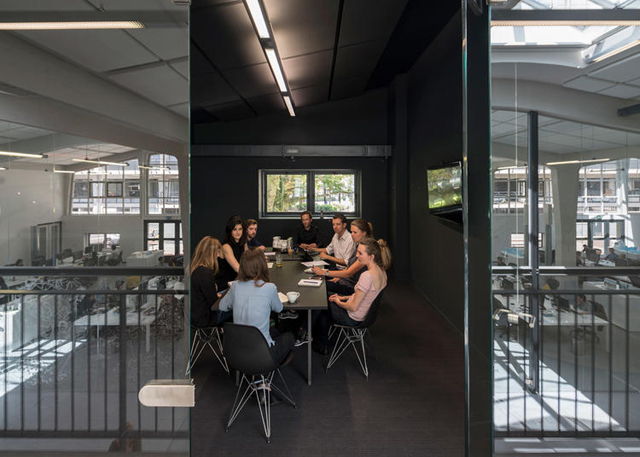 辦公樓裝修設計實景圖.jpg 辦公樓裝修設計實景圖.jpg