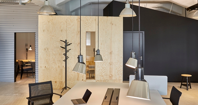 開(kāi)放式辦公室裝修設(shè)計(jì).jpg 開(kāi)放式辦公室裝修設(shè)計(jì).jpg