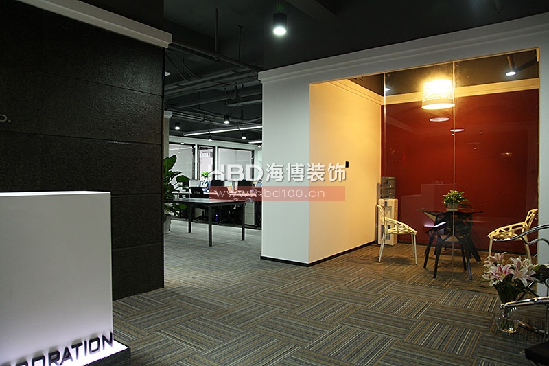 充滿質(zhì)感辦公室裝修設(shè)計.jpg 充滿質(zhì)感辦公室裝修設(shè)計.jpg