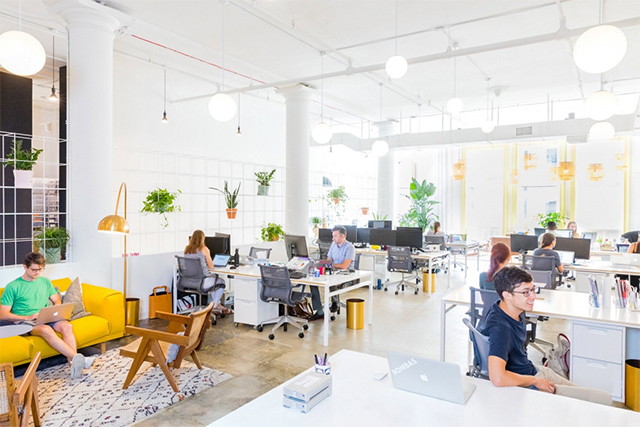 國外風辦公室裝修設(shè)計.jpg 國外風辦公室裝修設(shè)計.jpg