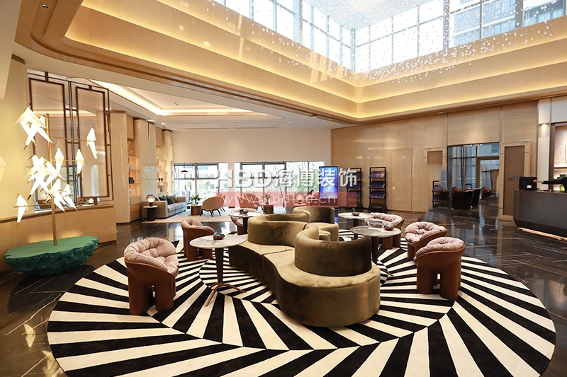 廣州售樓中心裝修設(shè)計(jì).jpg 廣州售樓中心裝修設(shè)計(jì).jpg
